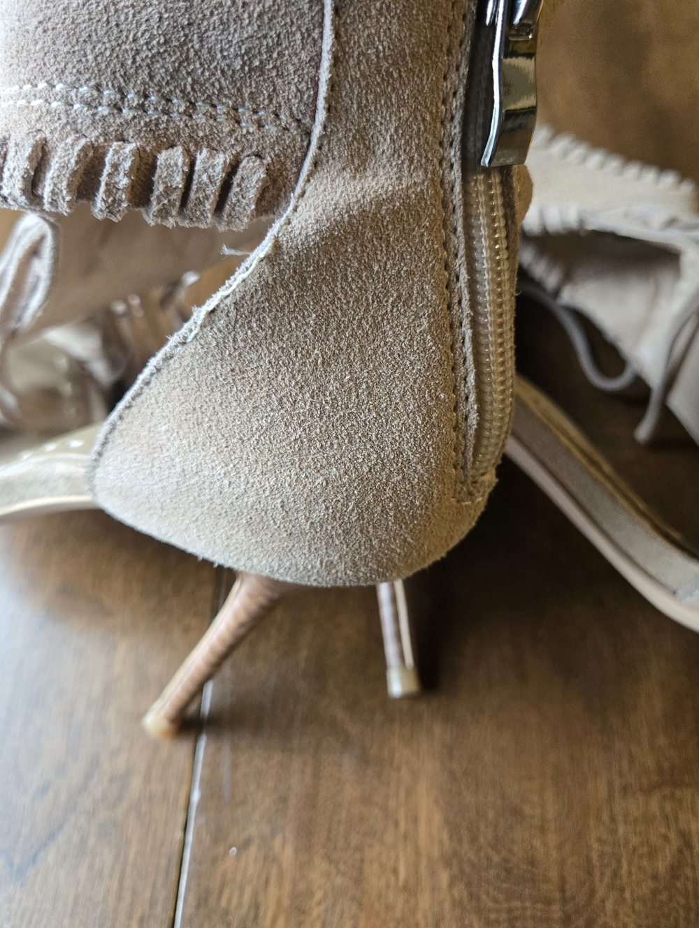 Gucci Suede Fringe Ankle Cuff Heels Wood Grain Stiletto Sandals Size 37 - Picture 5 of 10